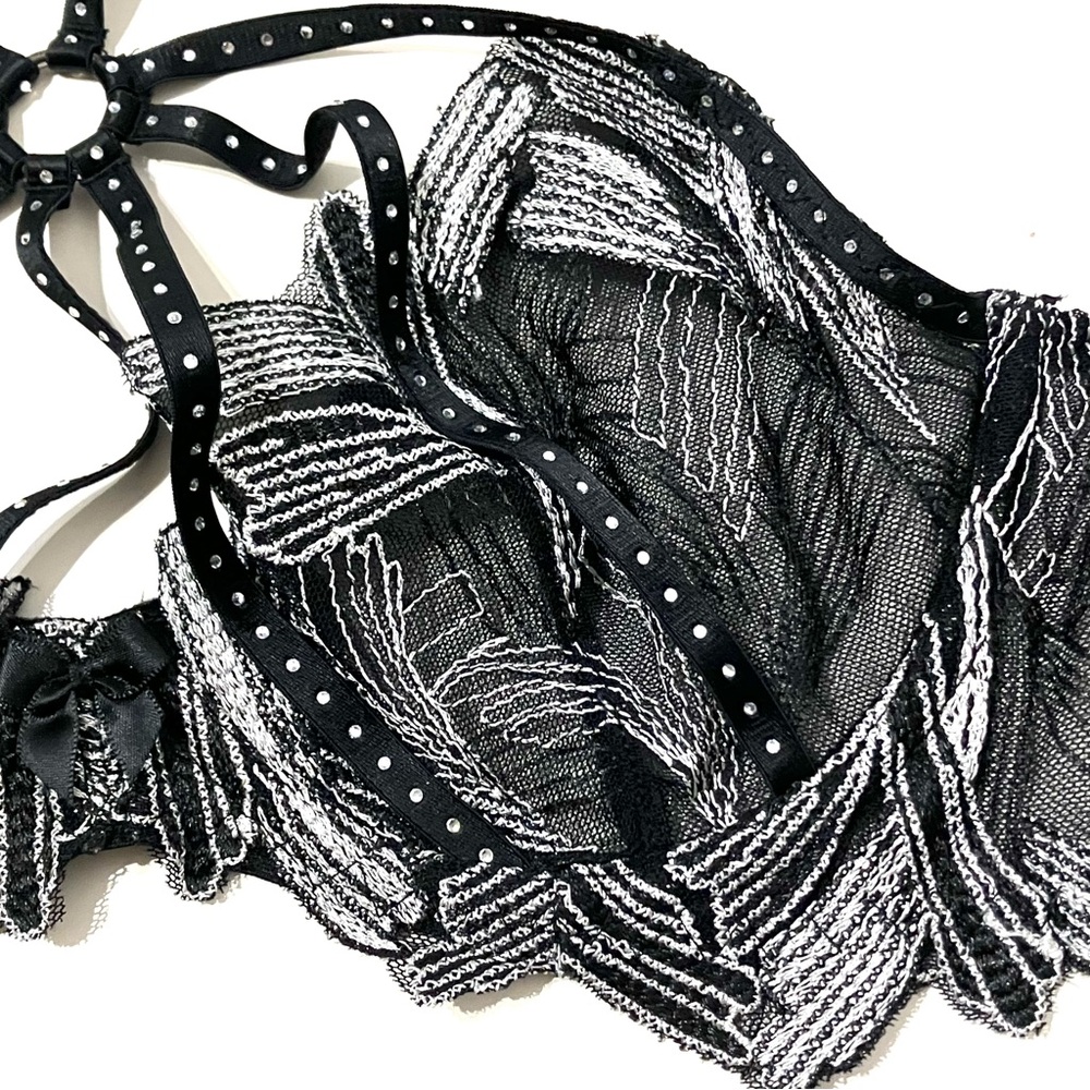 Agent Provocateur Christalina Black Lace Bra - Picture 7 of 12